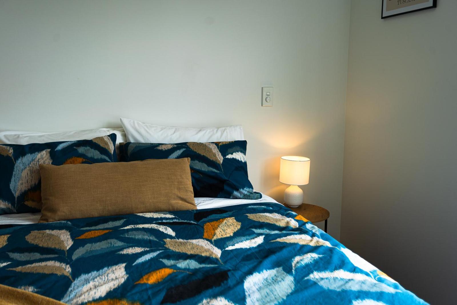 Modern 2 Bedroom Townhouse In Cbd With Parking! Sleeps 5 Christchurch Extérieur photo